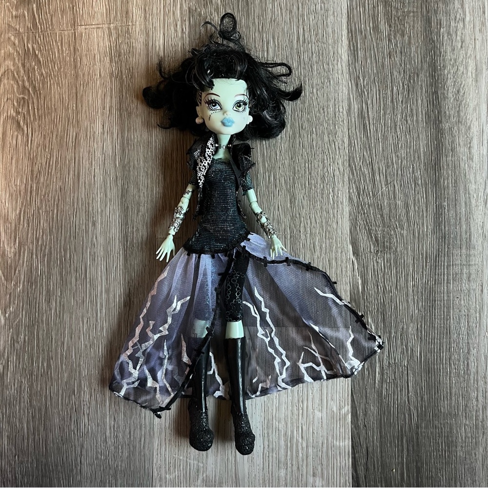 Monster High Doll - Ghouls Rule Frankie Stein